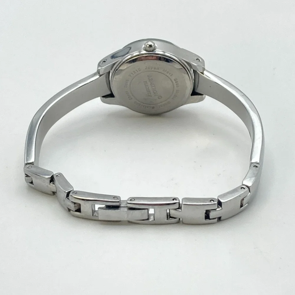 Armitron Diamond Women's Watch Silver Tone 23mm Black Faceted New Battery 6.25